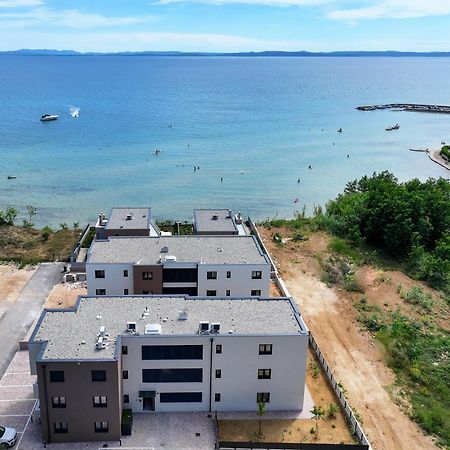 Deluxe Apartments Privlaka On The Sand ภายนอก รูปภาพ