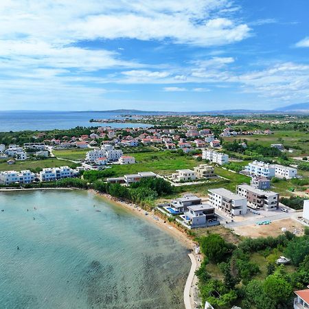 Deluxe Apartments Privlaka On The Sand ภายนอก รูปภาพ