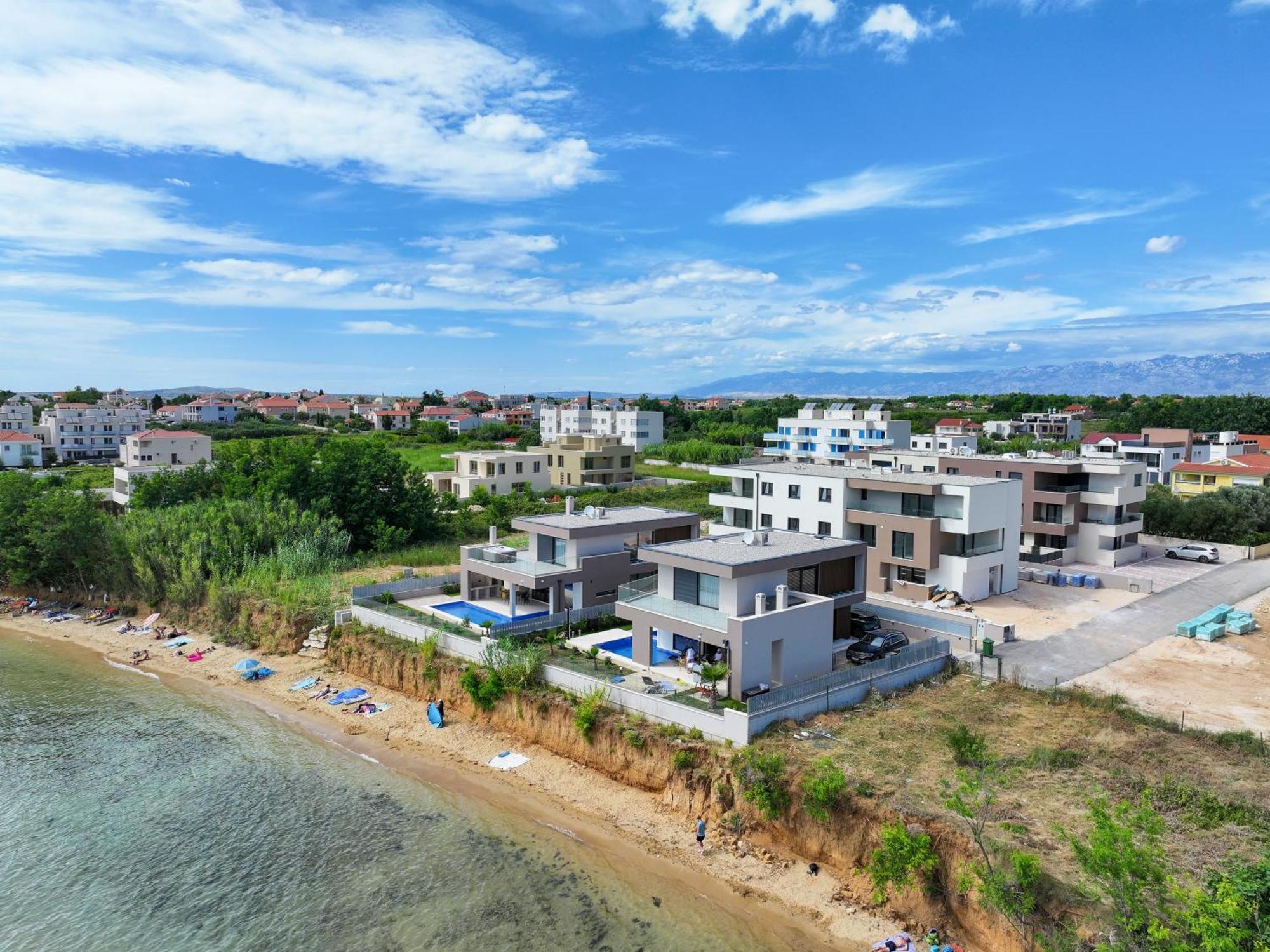 Deluxe Apartments Privlaka On The Sand ภายนอก รูปภาพ
