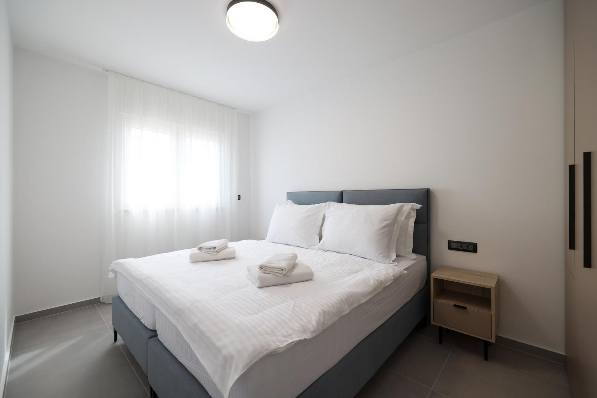 Deluxe Apartments Privlaka On The Sand ภายนอก รูปภาพ