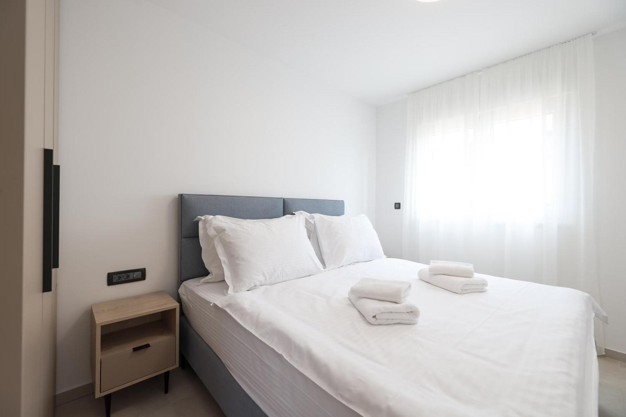 Deluxe Apartments Privlaka On The Sand ภายนอก รูปภาพ