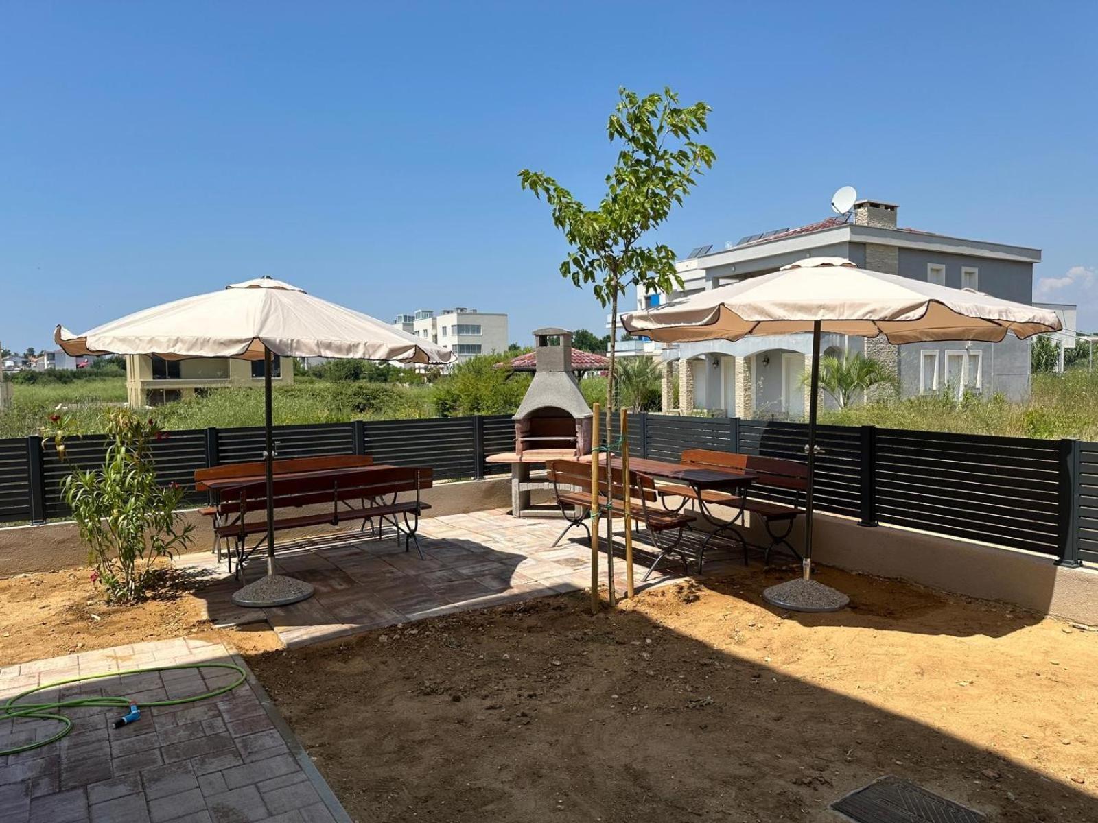 Deluxe Apartments Privlaka On The Sand ภายนอก รูปภาพ